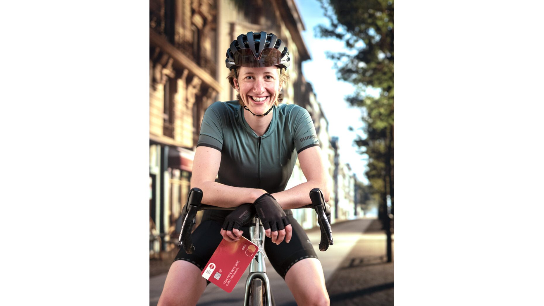 Elena-Paris-1050083-1080x1350